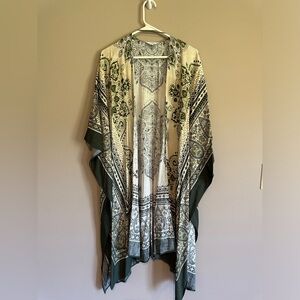 Cover up.  Women’s plus size.